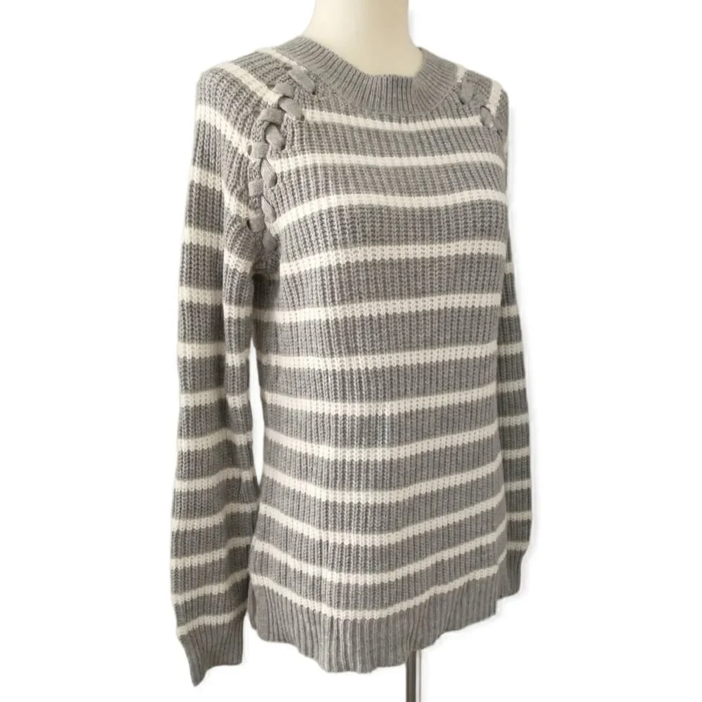 SO Fisherman Sweater M Striped Chunky Lace Up Shoulder Cozy Gray‎ White Relaxed
